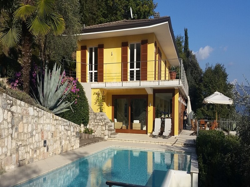 Villas At Lake Garda Holiday Homes In Italy The Villa Speciailists villas-at-lake-garda-holiday-homes-in-italy-the-villa-speciailists