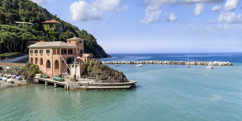 Villa Levanto nel Mare | Seafront Villa For Large Groups To RentIn Levanto, Italian Riviera, Italy 2022/2023