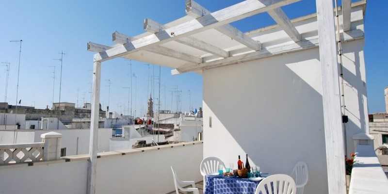 Large 4 bedroomed apartment in Monopoli