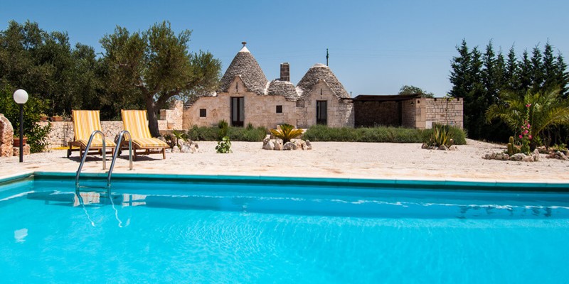 Ancient Trullo for 4 people near Alberobello with private pool