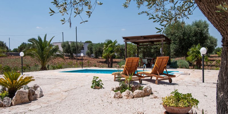 Ancient Trullo for 4 people near Alberobello with private pool