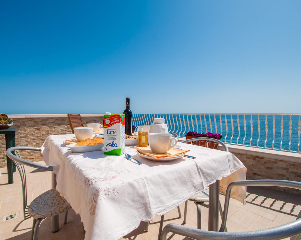 Excellent 1 bedroomed apartment with sea view apartment in Monopoli