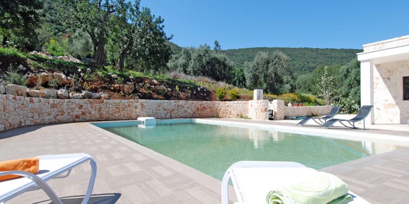 Modern 2 bedroomed villa with private pool near Monopoli in Puglia