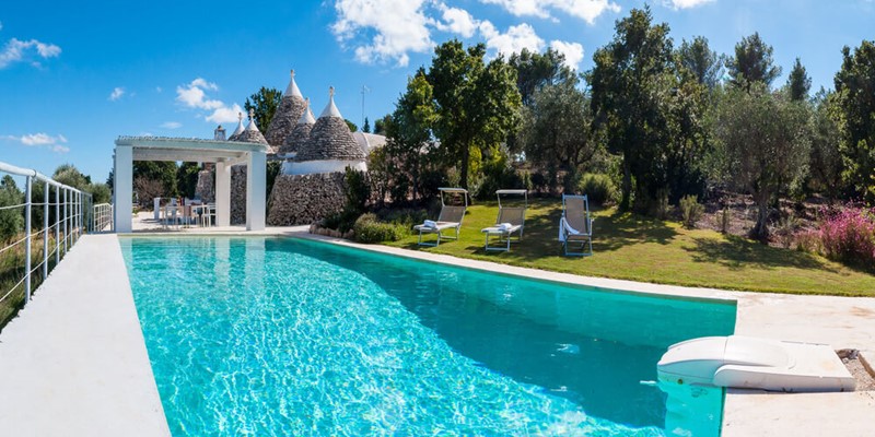 Beautiful 3 bedroomed Trullo with private pool in Puglia