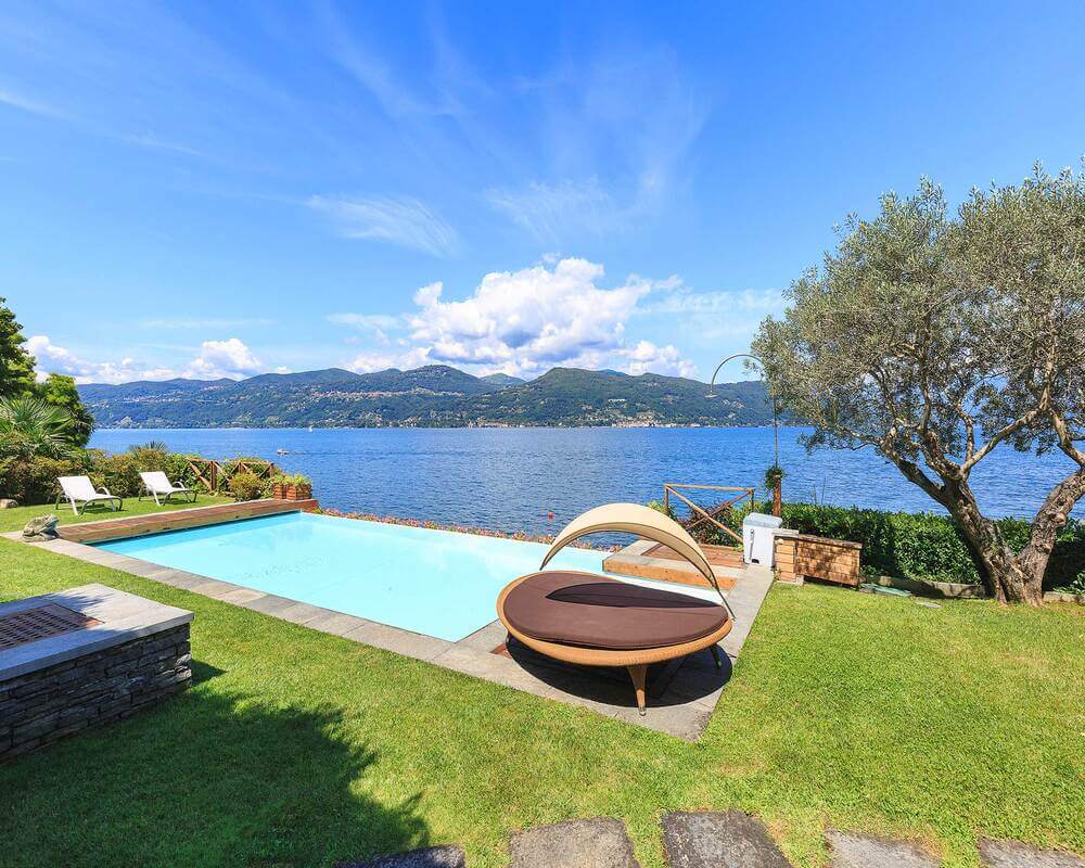 Luxury Amazing Lake View Private Pool Villa