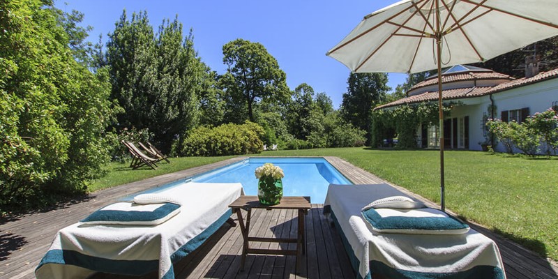 Villa in Lake Maggiore for 12 people with private pool
