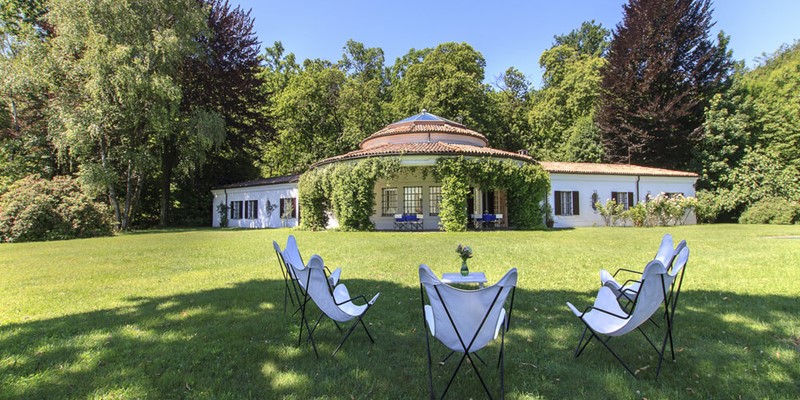 Villa in Lake Maggiore for 12 people with private pool