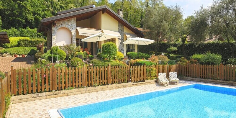 Villa for 12 people with private swimming pool near Lake Maggiore