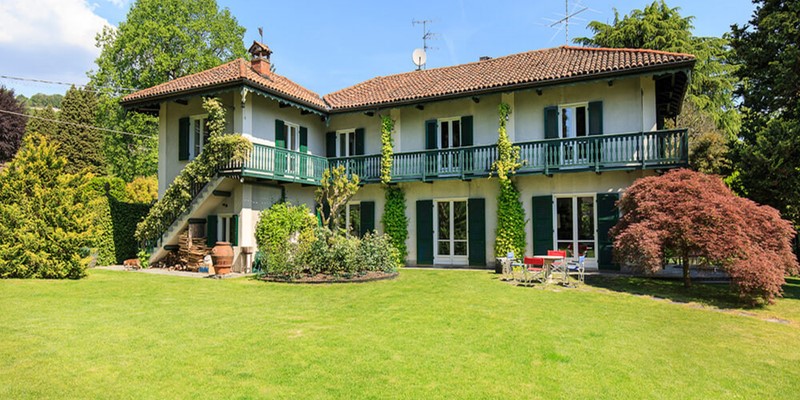 Stunning Villa With Private Pool To Rent Near Lake Maggiore In 2023