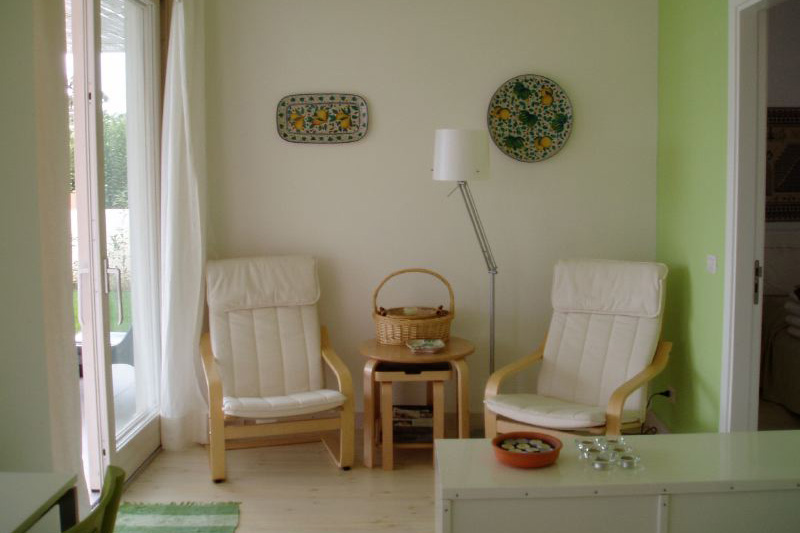 Lovely 2 bedroomed villa with private pool near Plaja Grande beach - sitting room