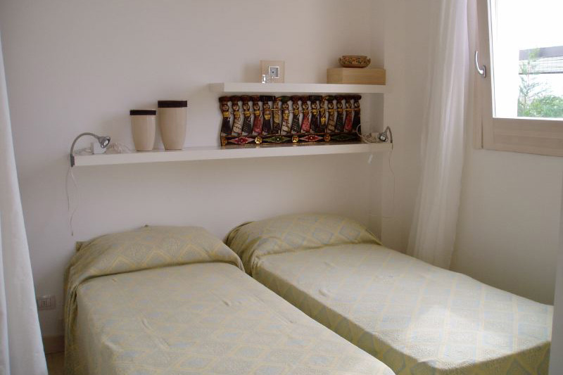 Lovely 2 bedroomed villa with private pool near Plaja Grande beach - twin bed