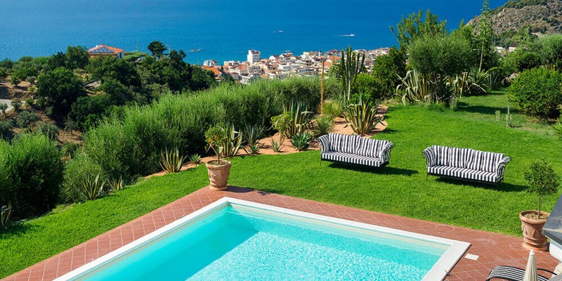 Luxury 5 bedroomed villa with private pool near Capo d'Orlando beach - pool