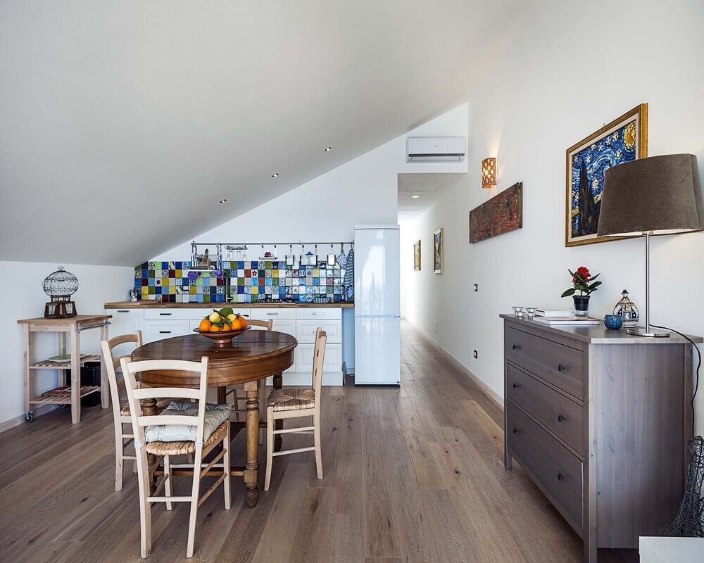 Delightful sea front apartment for 2 in Sicily