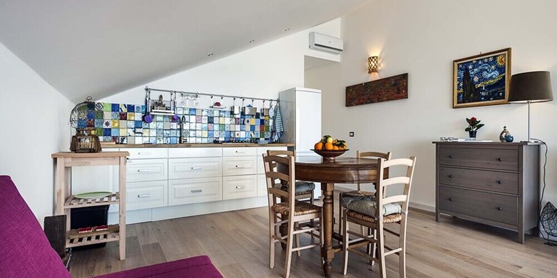 Delightful sea front apartment for 2 in Sicily