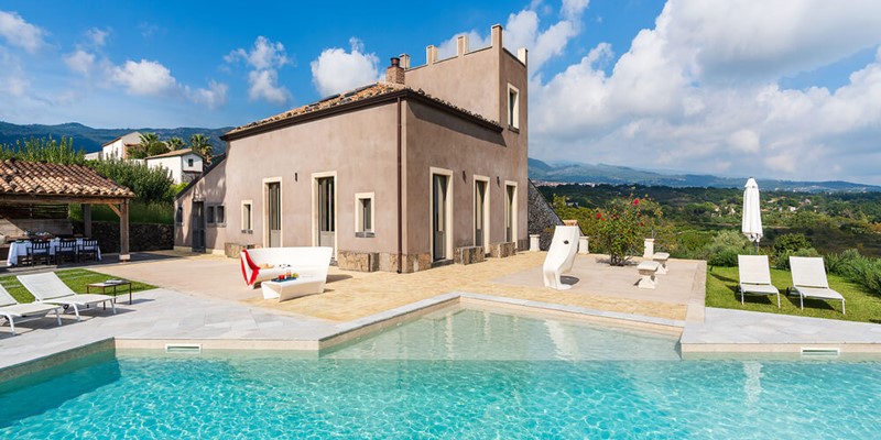 Beautiful Villa With Private Pool To Rent on the Slopes of Mount Etna In Sicily, Italy 2023