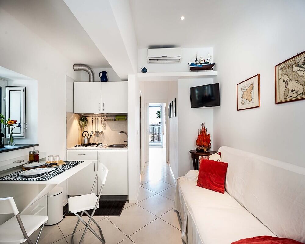 Great apartment for 2 people in Sicily with shared pool