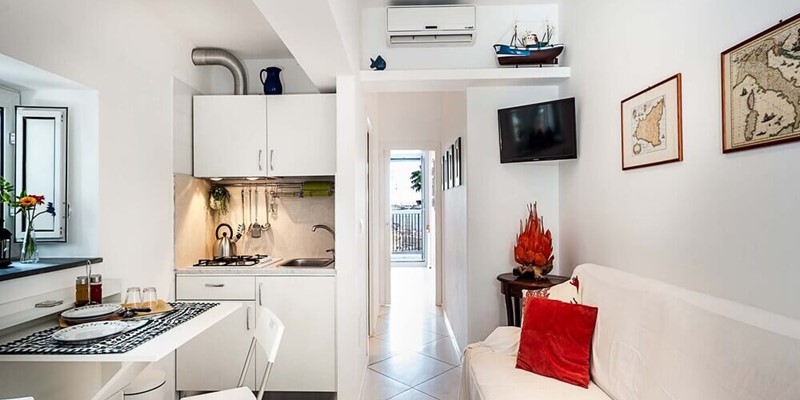 Great apartment for 2 people in Sicily with shared pool