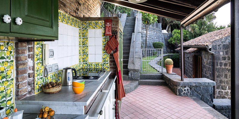 Beautiful Villa On The Beach To Rent In Sicily, Italy 2023