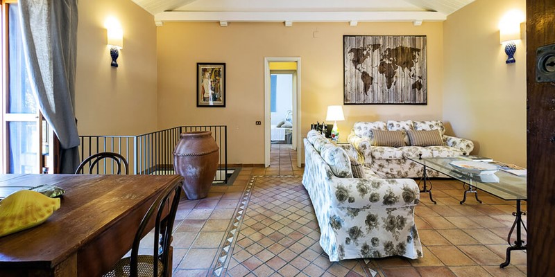 Beautiful Villa On The Beach To Rent In Sicily, Italy 2023