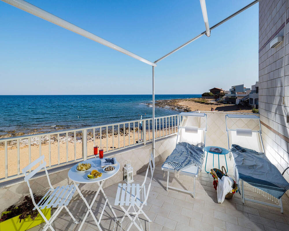 Seafront Apartment For 4 People To Rent In South East Sicily, Italy 2023