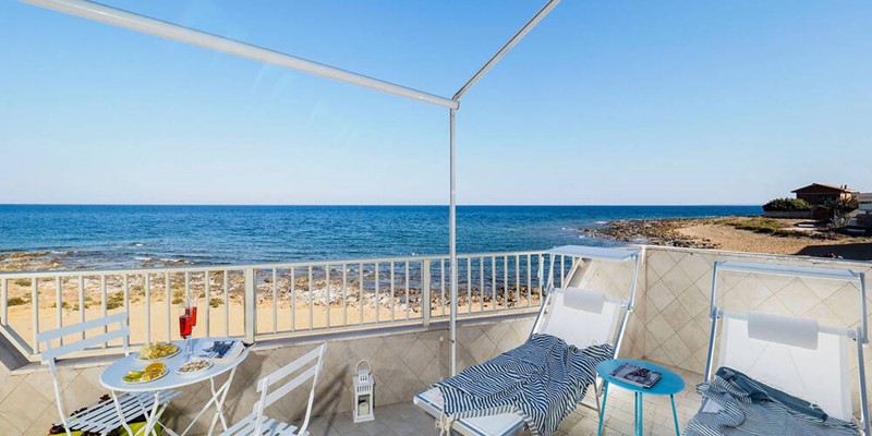 Seafront Apartment For 4 People To Rent In South East Sicily, Italy 2023