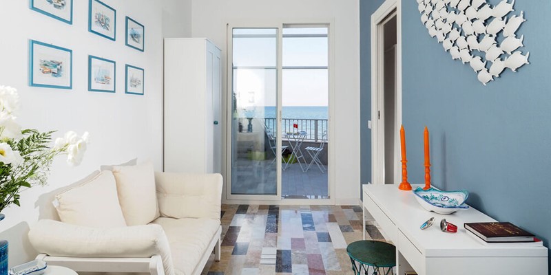 Seafront Apartment For 4 People To Rent In South East Sicily, Italy 2023