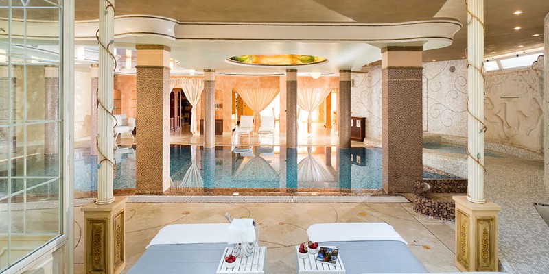 Luxury villa in Sicily for 8 people with heated indoor pool & spa