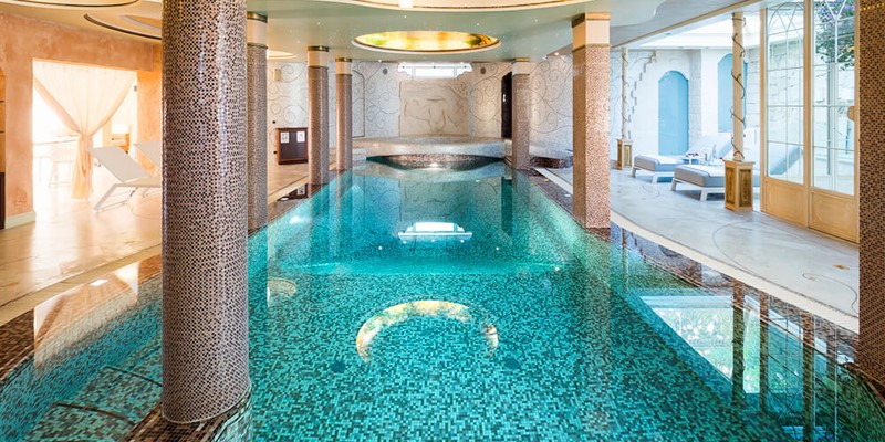 Luxury villa in Sicily for 8 people with heated indoor pool & spa