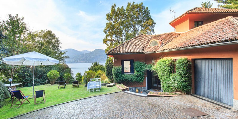 Lakefront Villa For 8 People To Rent Overlooking Lake Maggiore In 2023