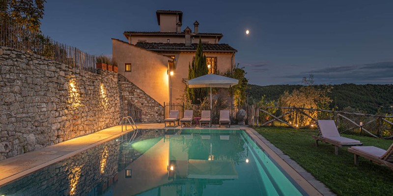 Luxury Villa With Heated Private Pool To Rent In Tuscany, Italy 2023