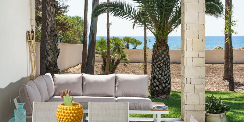 Seafront Villa For 6 People To Rent Near Syracuse, Sicily, Italy 2023