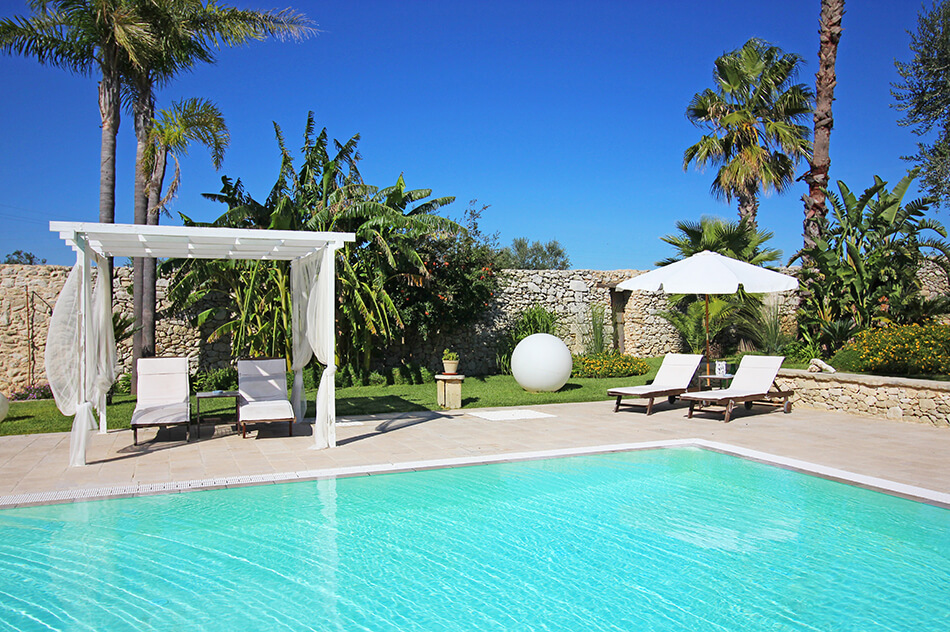Luxury Villa With Private Swimming Pool in the Salento countryside, Italy