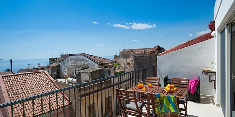 Exclusive Apartment For 4 People To Rent In Taormina, Sicily