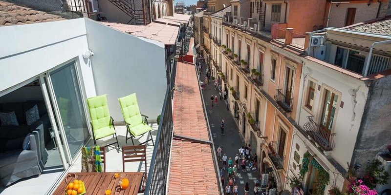 Exclusive Apartment For 4 People To Rent In Taormina, Sicily