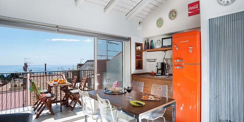 Exclusive Apartment For 4 People To Rent In Taormina, Sicily