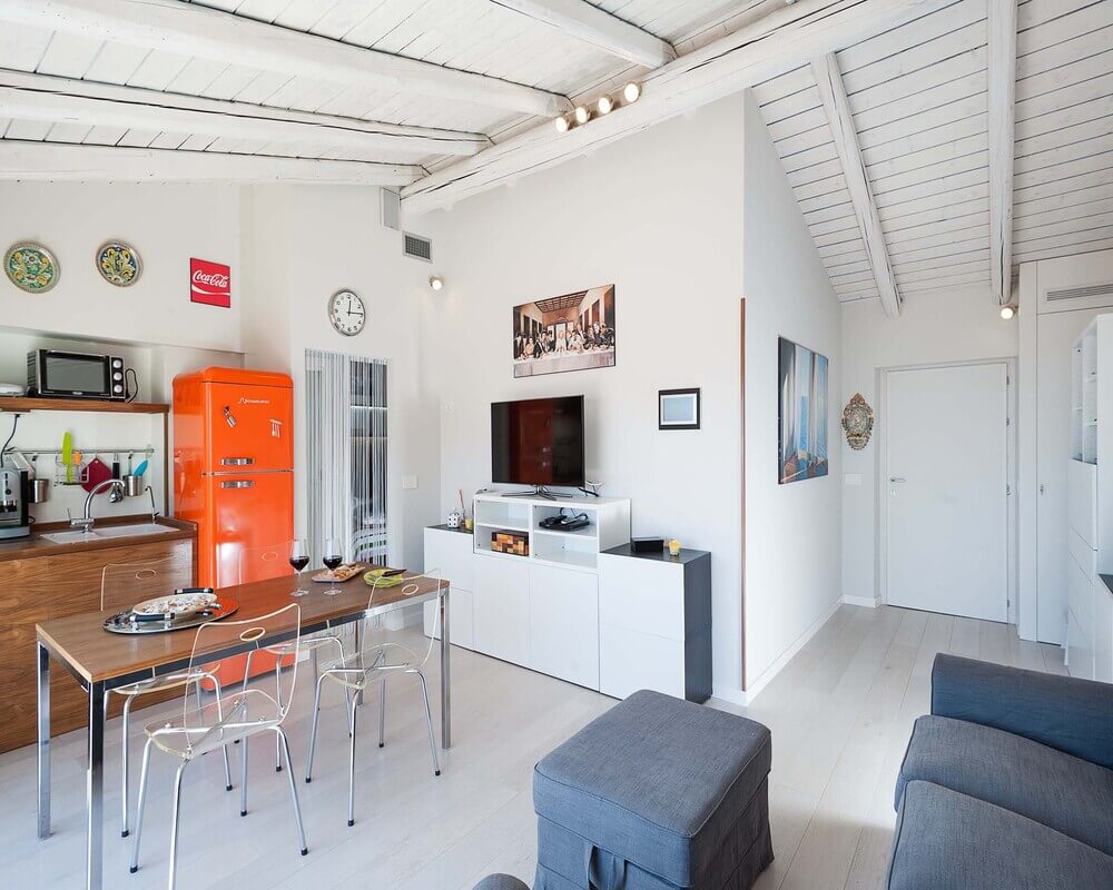 Exclusive Apartment For 4 People To Rent In Taormina, Sicily