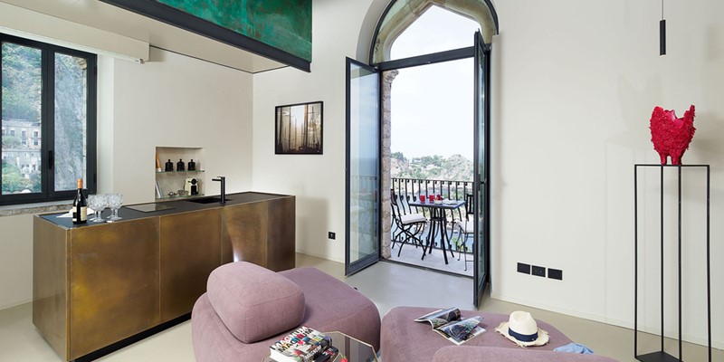 Romantic Apartment With Jacuzzi To Rent In Sicily, Italy