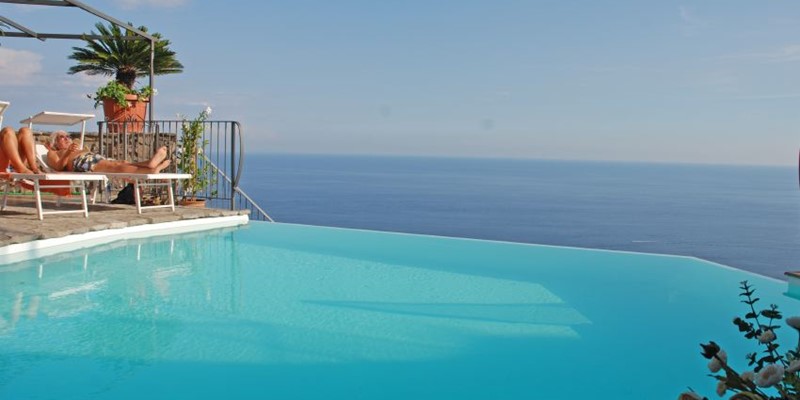 Stunning Villa With Beach Access To Rent In Positano, Amalfi Coast 2023