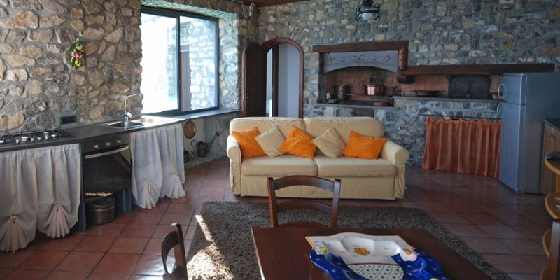 Stunning Villa With Beach Access To Rent In Positano, Amalfi Coast 2023