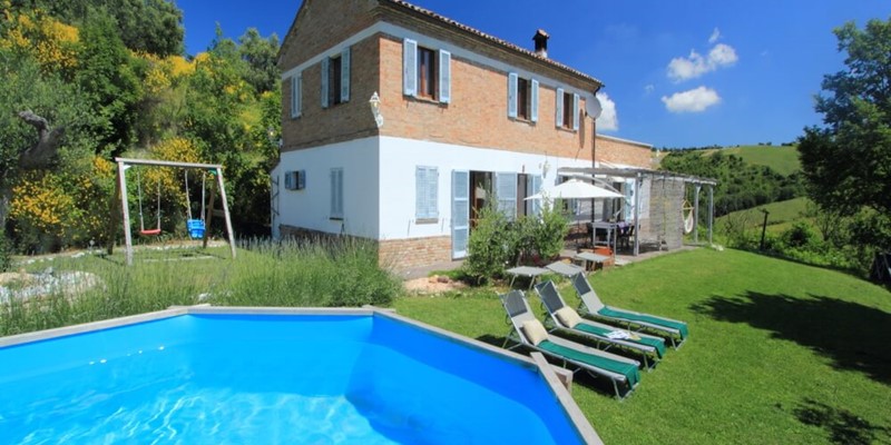 Hilltop Villa With Private Pool To Rent In Le Marche For 2023
