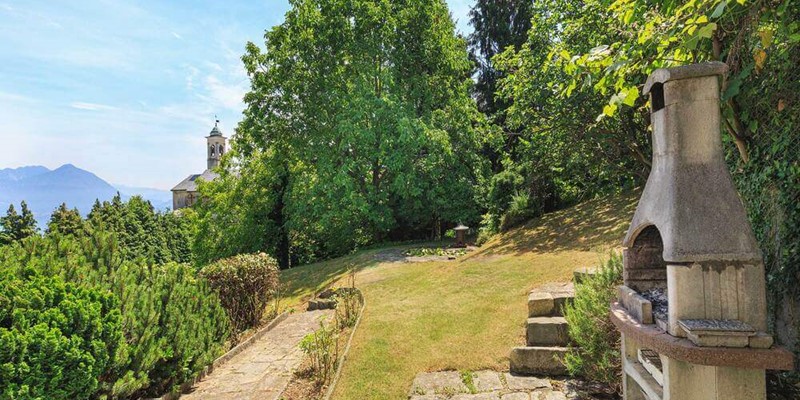 Hillside Villa With 5 Bedrooms To Rent In Lake Maggiore, Italy