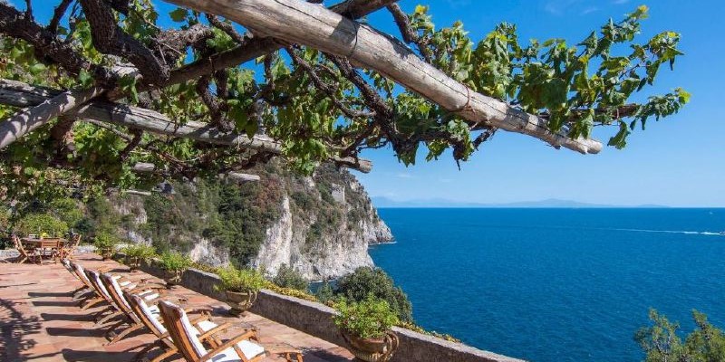 Exceptional Villa With Sea Water Pool & Chef Service To Rent In Amalfi Coast 2023