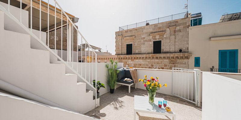 Lovely 2 Bedroomed Apartment To Rent In Central Polignano a Mare, Puglia 2023
