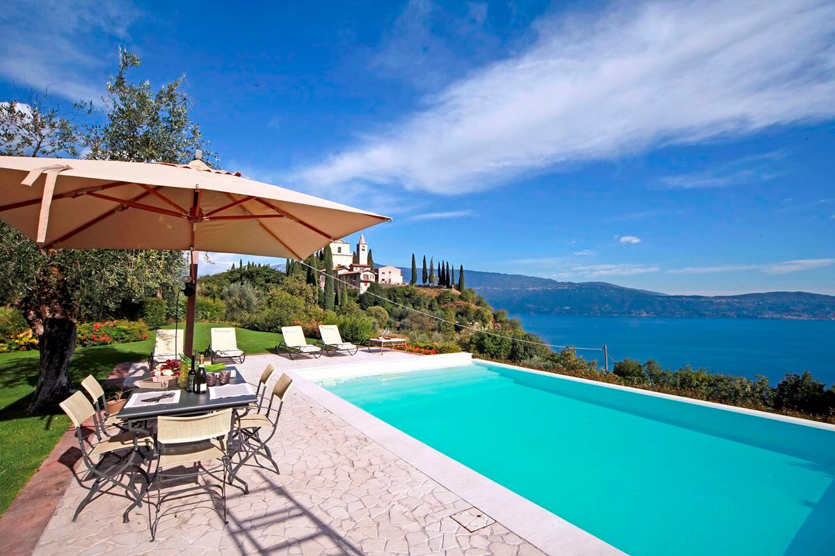 villas-at-lake-garda-holiday-homes-in-italy-the-villa-speciailists