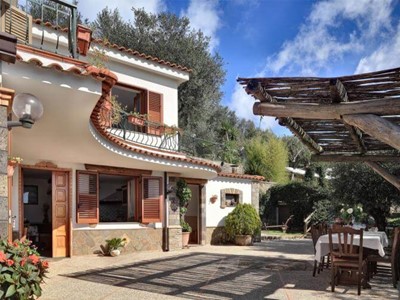 Villa with small pool in the Amalfi Coast