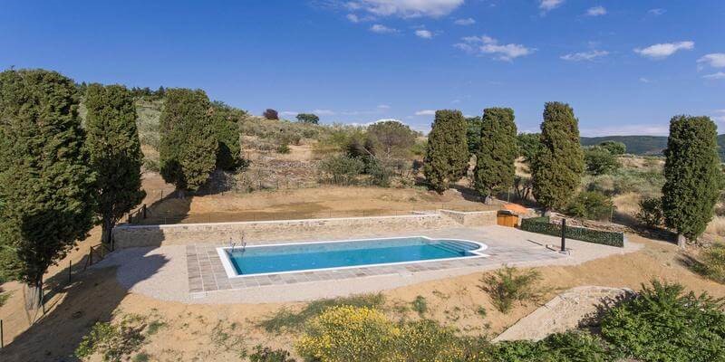 Traditional Villa With Infinity Pool To Rent Near Cortona, Tuscany 2023