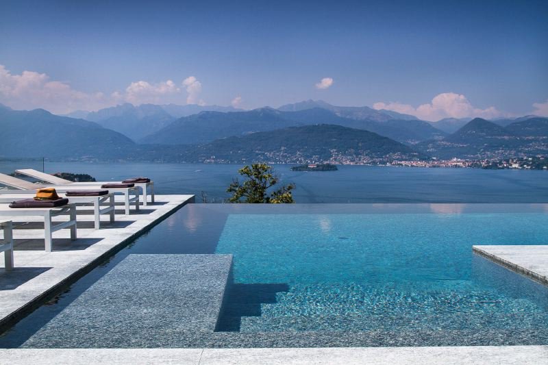 Luxury villa in Lake Maggiore with infinity pool