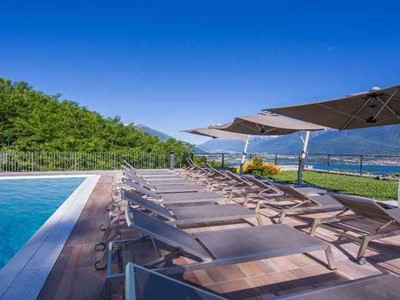 Scenic Lake Como villa with shared pool