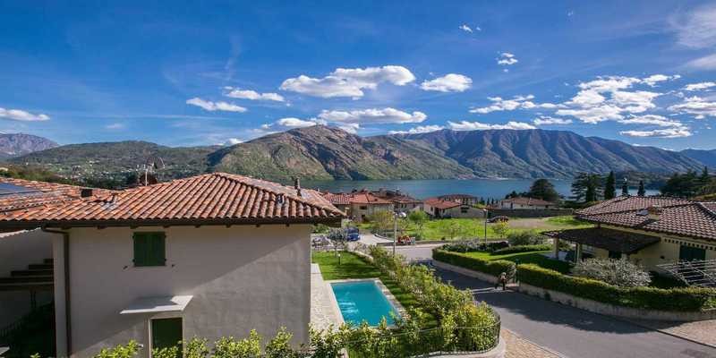 Modern Lake Como villa with pool suitable to groups