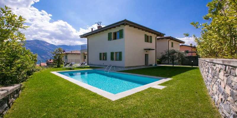 Modern Lake Como villa with pool suitable for families and friends